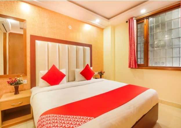 Hotel O Discovery Inn New Delhi Eksteriør billede